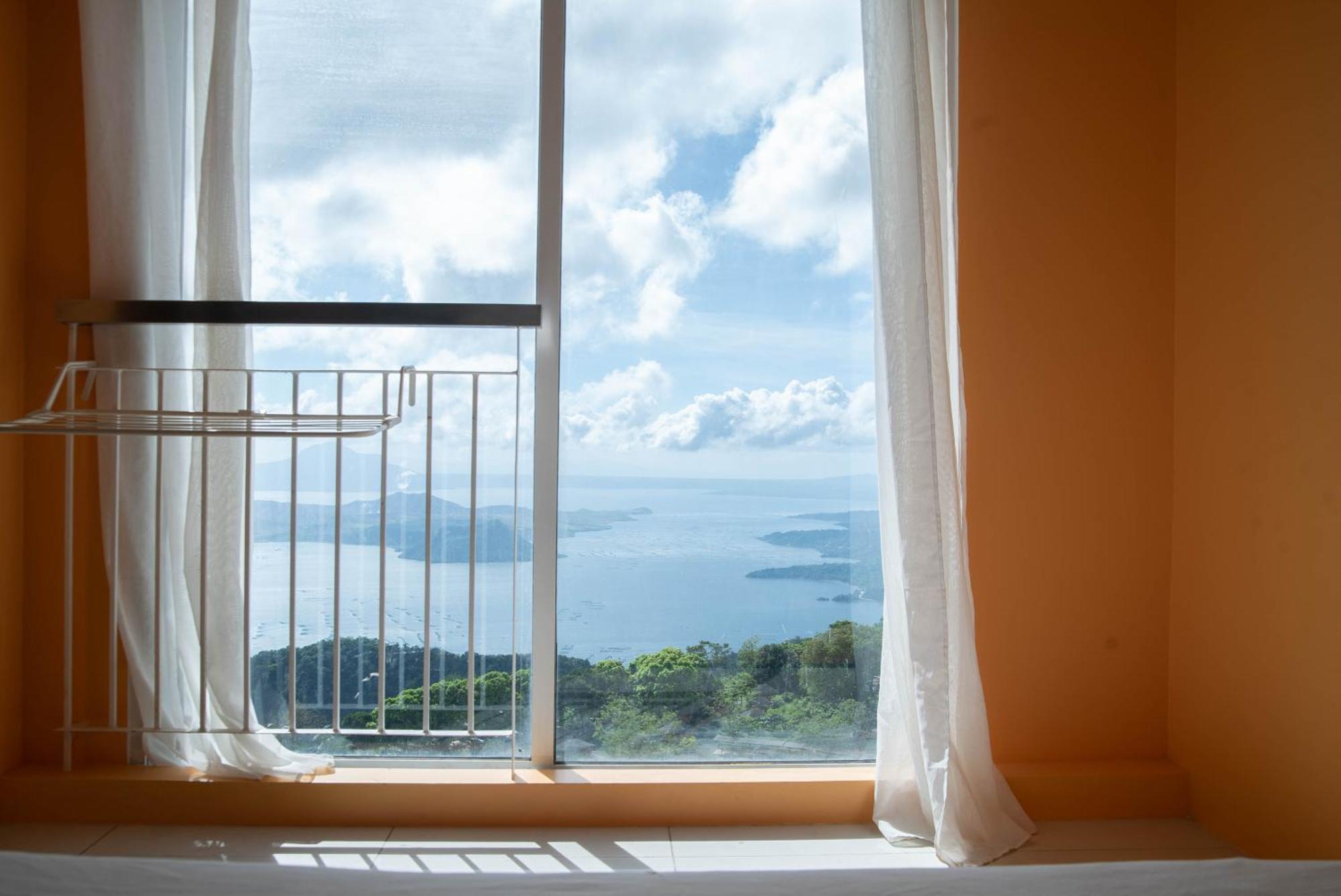Wind Residences For Rent - Luiice Tagaytay City ภายนอก รูปภาพ