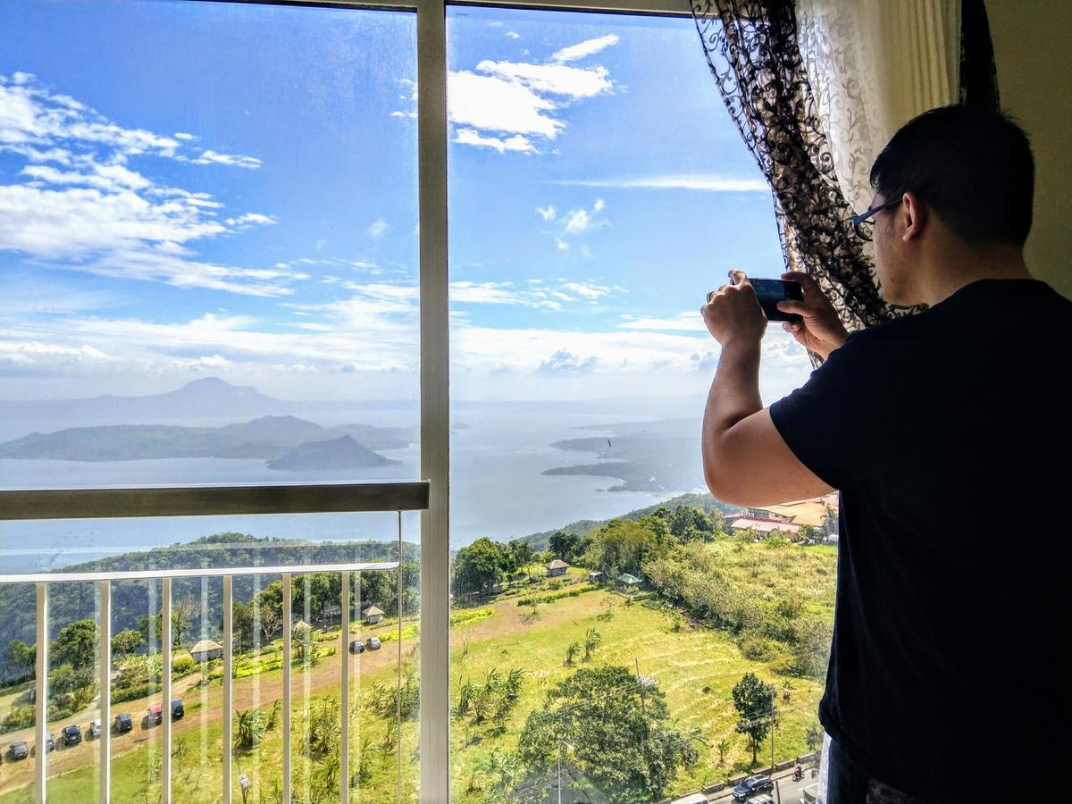 Wind Residences For Rent - Luiice Tagaytay City ภายนอก รูปภาพ
